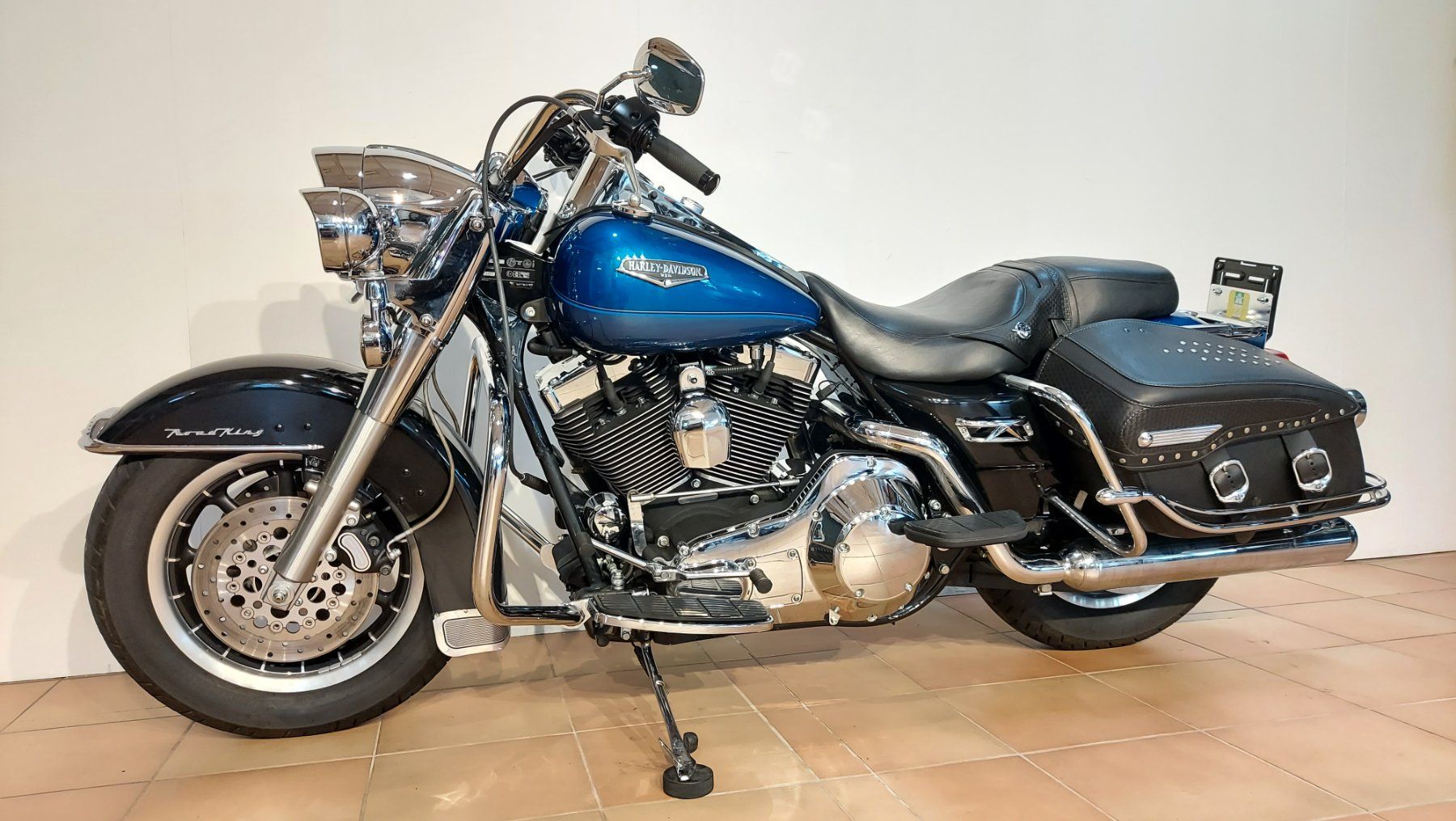 Harley-Davidson Chopper: Harley-Davidson FLHRCI Road King Classic – Usato da Tägerschen venduto da Moto-Welt 3