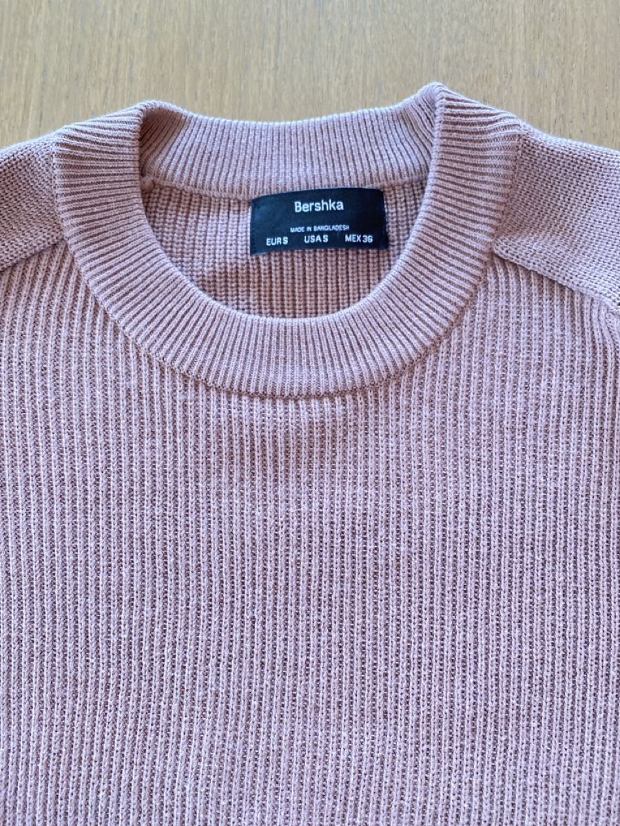 Bershka Maglioni & Felpe: Pull rose Bershka taille S – Usato da Genève venduto da swissjojo 1