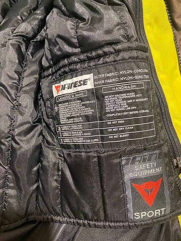 Dainese Giacche: Giacca dainese – Usato da Losone venduto da Col_wtk7 2
