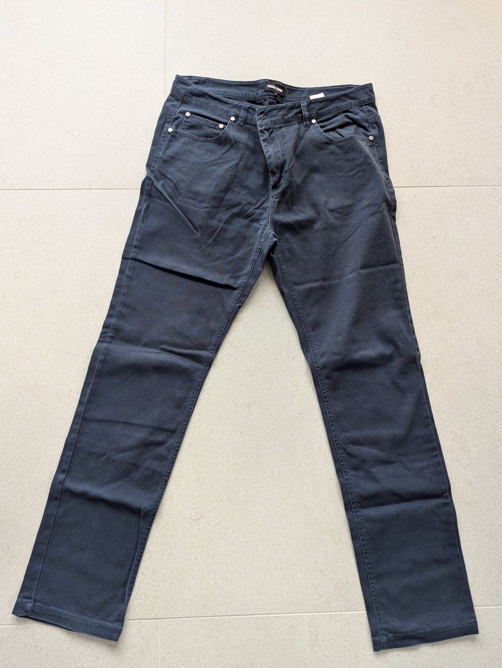 Pantalons: Stoffhose Marke Your Turn Gr. 34 – D'occasion à Samstagern par Gc8 1