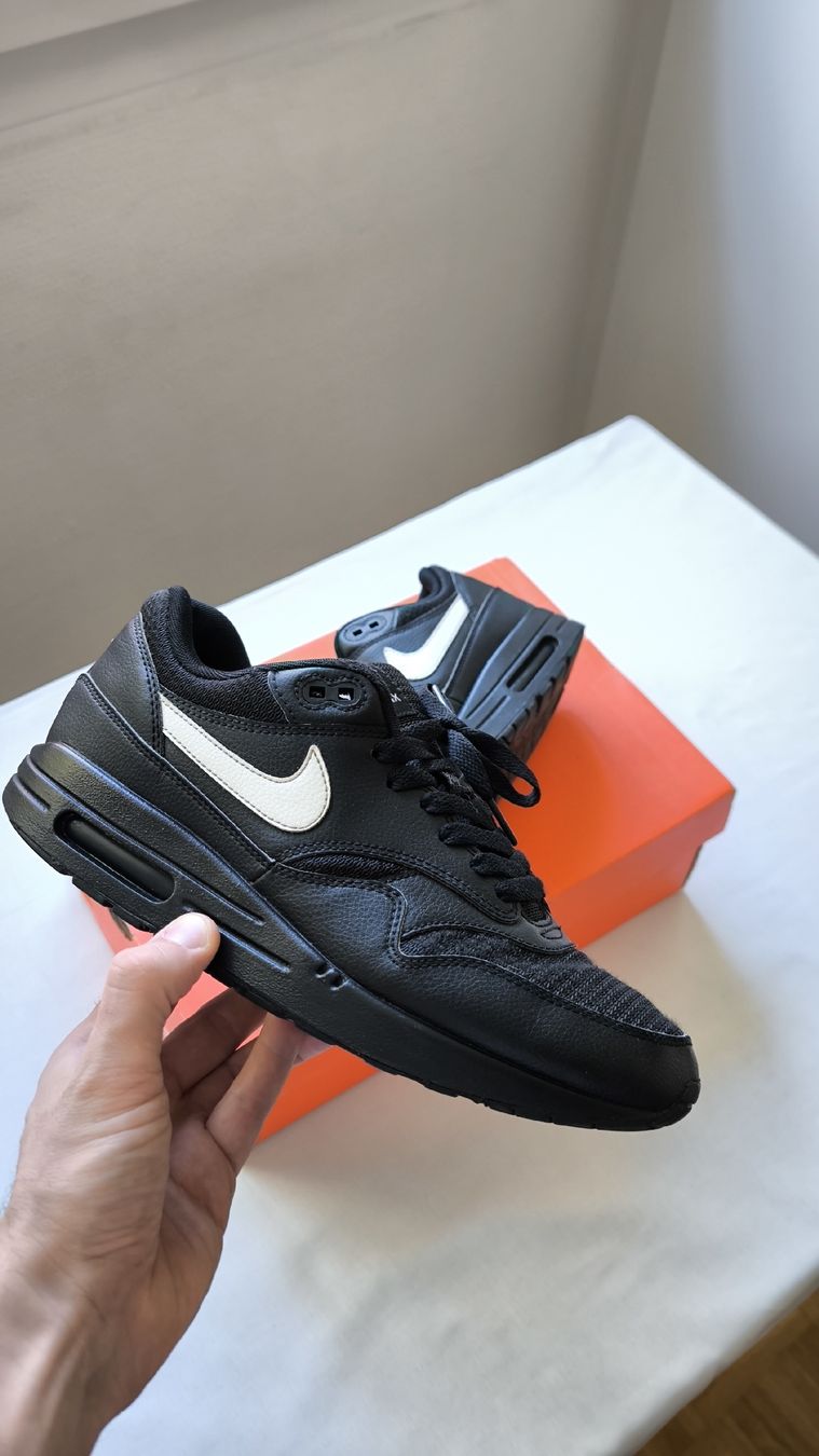 Nike Scarpe da uomo: Nike - Air Max 1 .ID custom - 42 – Usato da St-Prex venduto da Deetouch 1