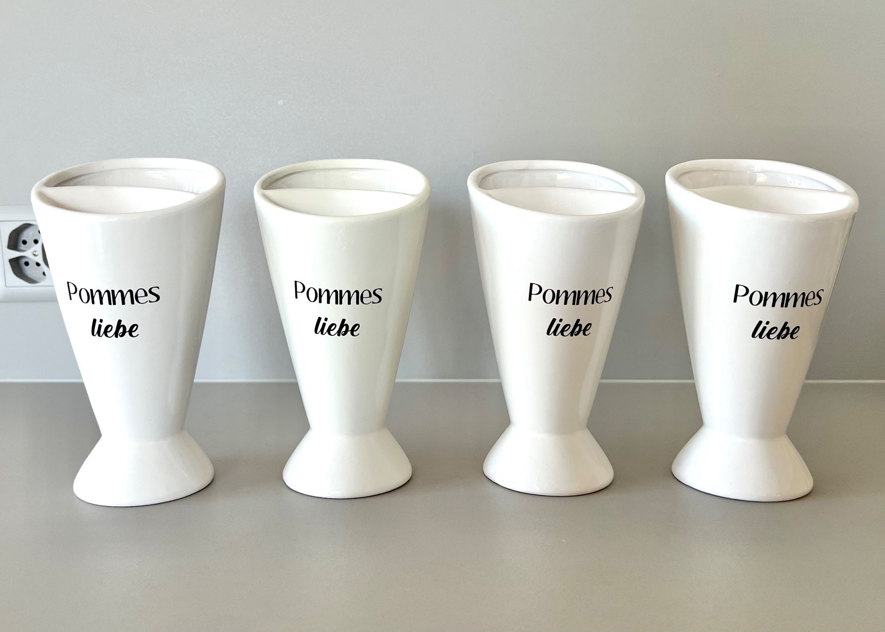 Set di piatti: Pommes Frites Schale Keramik x 4 – Usato da Zürich venduto da berthy