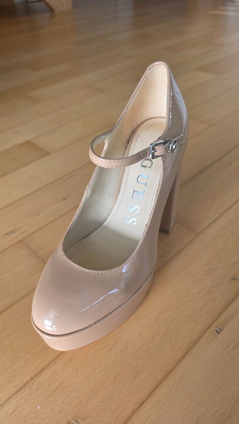 Guess Scarpe da donna: Wunderschöne Highheels Guess, Neu – Nuovo (secondo la descrizione) da Hunzenschwil venduto da Ananas132