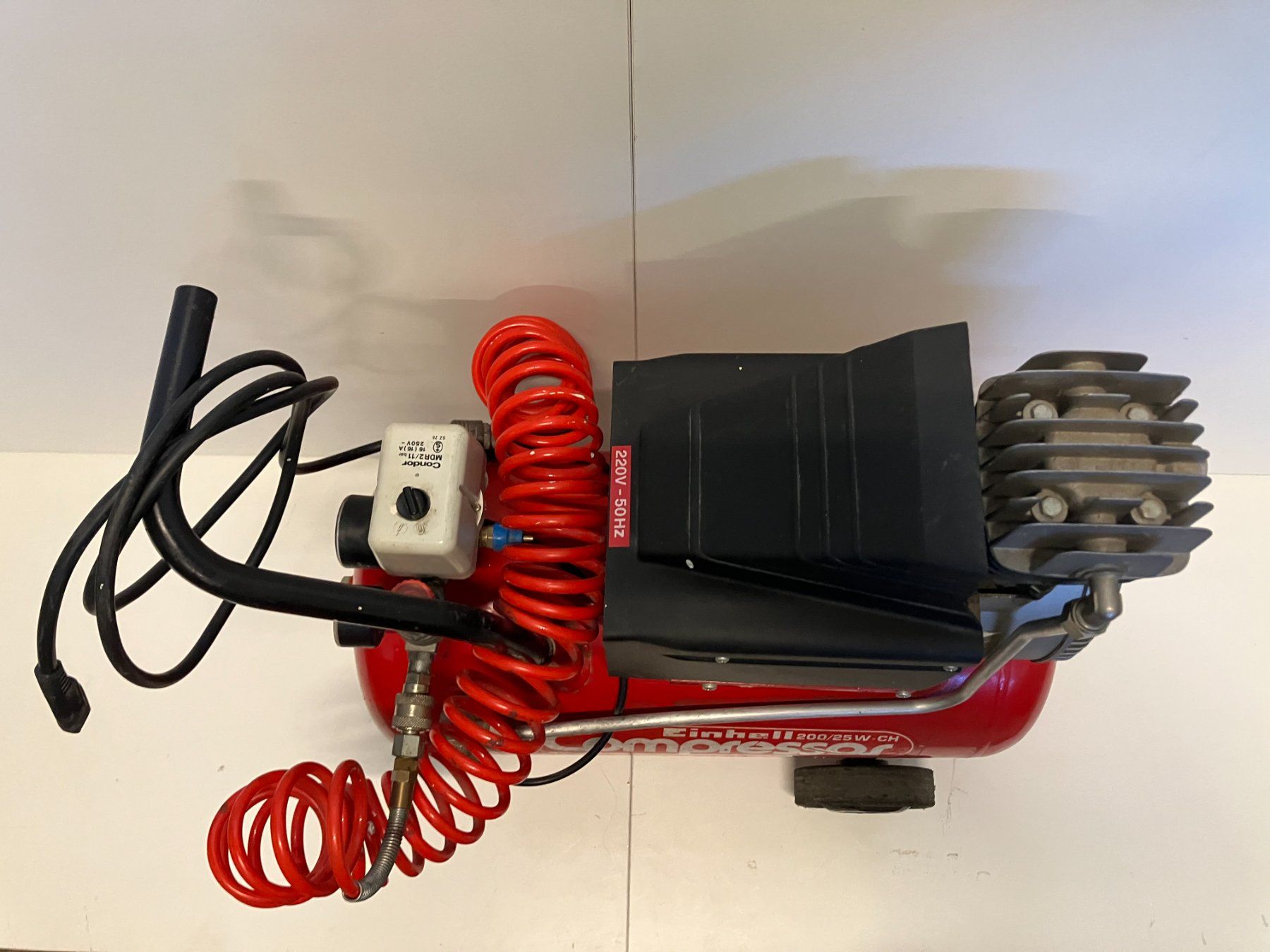 Einhell Compressori: gebr. Einhell Luftompressor 200/25W-CH ab 1.- – Usato da Lichtensteig venduto da Buy24International 4