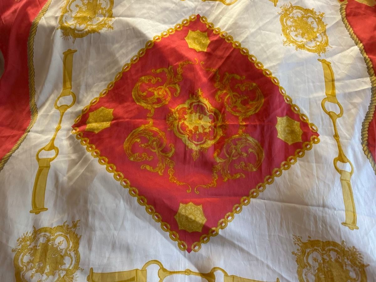 Foulard & Sciarpe: Seidentuch – 90 x 90 cm – Usato da Zürich venduto da 411osmanbey 3