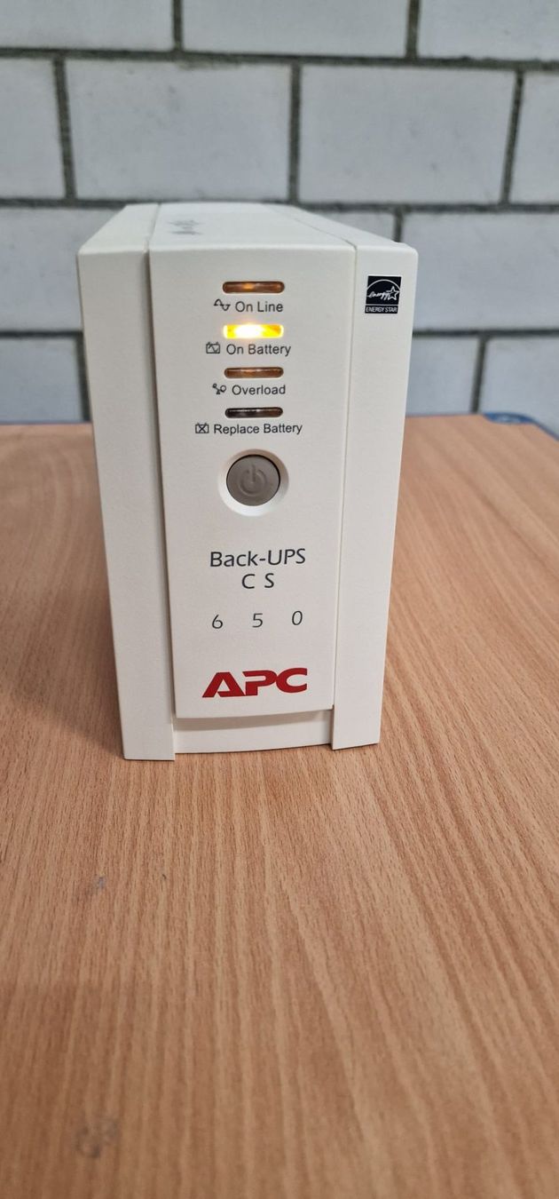 Apc Batterie: APC Back UPS CS 650 USV 650VA – Usato da Chur venduto da shop.chur 3