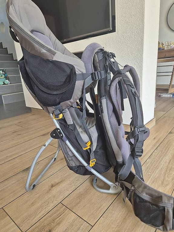 Marsupi portabebè: Deuter Kid Comfort III Wanderrucksack – Usato da Ebikon venduto da Linkus 1