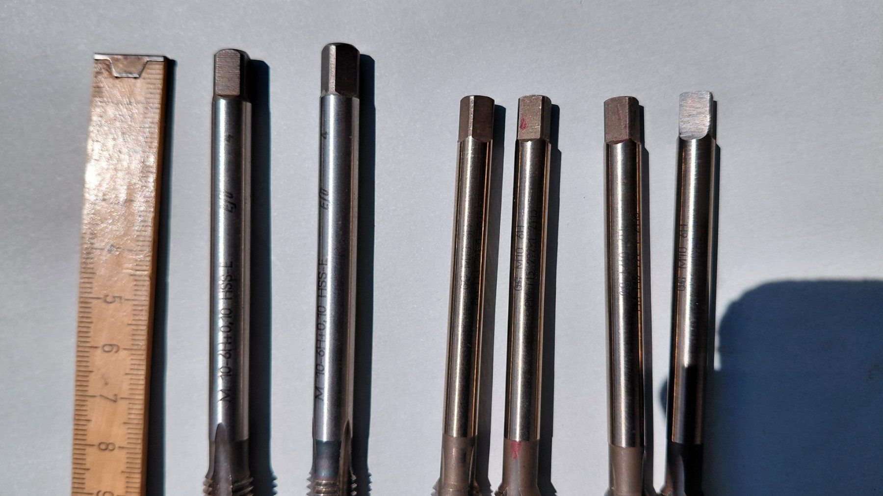 Tous les outils: 6x Gewindeschneider M10 – Neuf (Voir description) à Gelterkinden par martinom 1