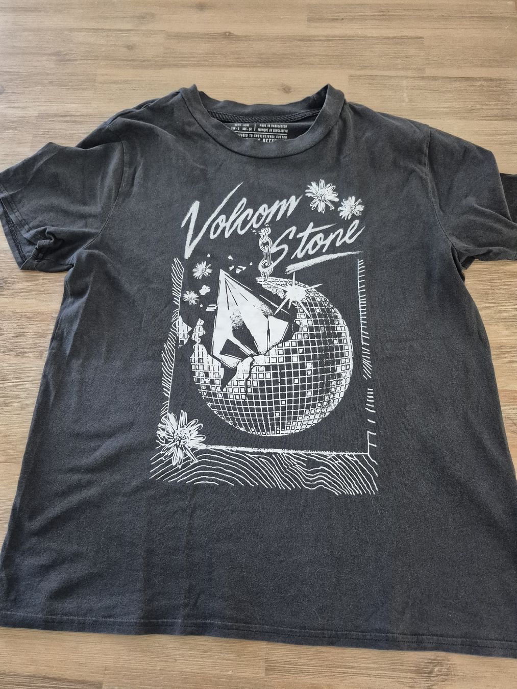 Volcom T-shirt: Damen VOLCOM T-Shirt – Usato da Gerlafingen venduto da nila44