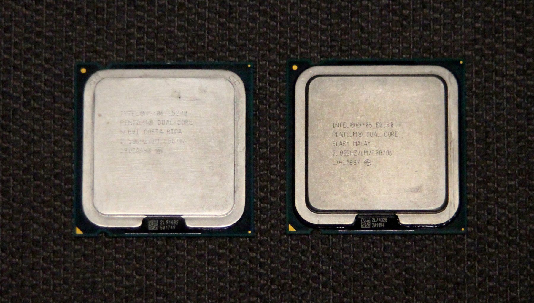 Intel Componenti elettronici: Intel Pentium Dual Core E5200 + E2180 – Usato da Münchenbuchsee venduto da Chaoo