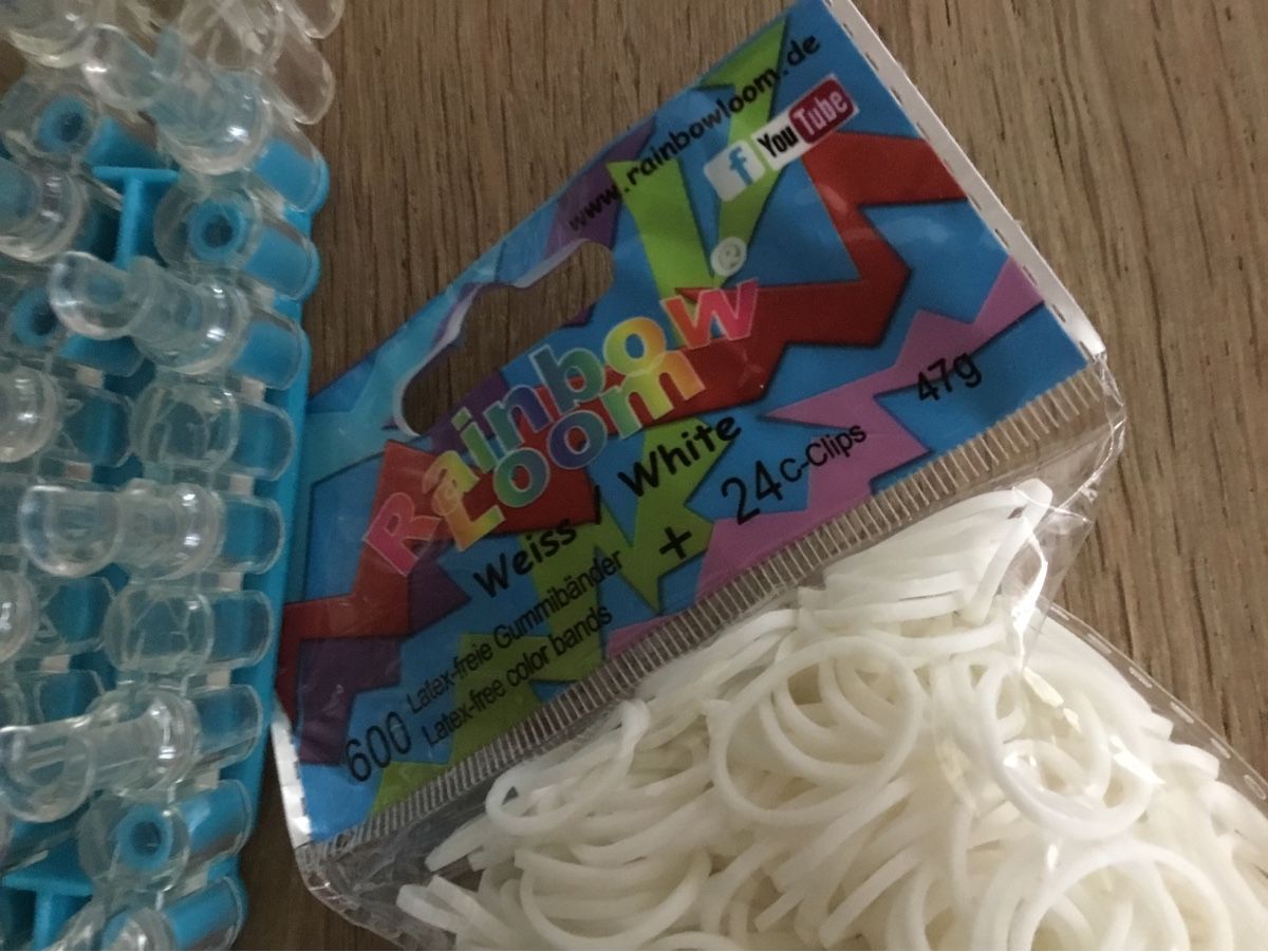 Kits de loisir créatif: Loom, der Freizeitspass gegen Langeweile in den Ferien – D'occasion à Triesen par Trisuna 2