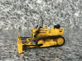 MF Dozer , 1:50 , NZG