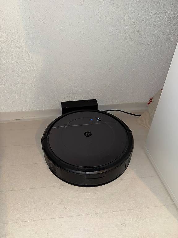 Irobot Aspirapolveri & Accessori: Staubsauger Roboter iRobot Roomba Combo r1 – Usato da Brugg AG venduto da Hupi91