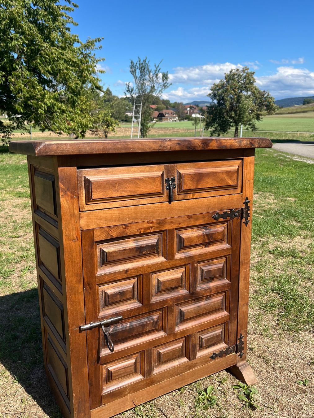 Kommoden: Vintage Möbel – Gebraucht aus Allmendingen b. BE von juair