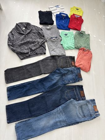 Herren Kleiderpaket: Jeans, T-Shirts, Pullover, Top Zustand