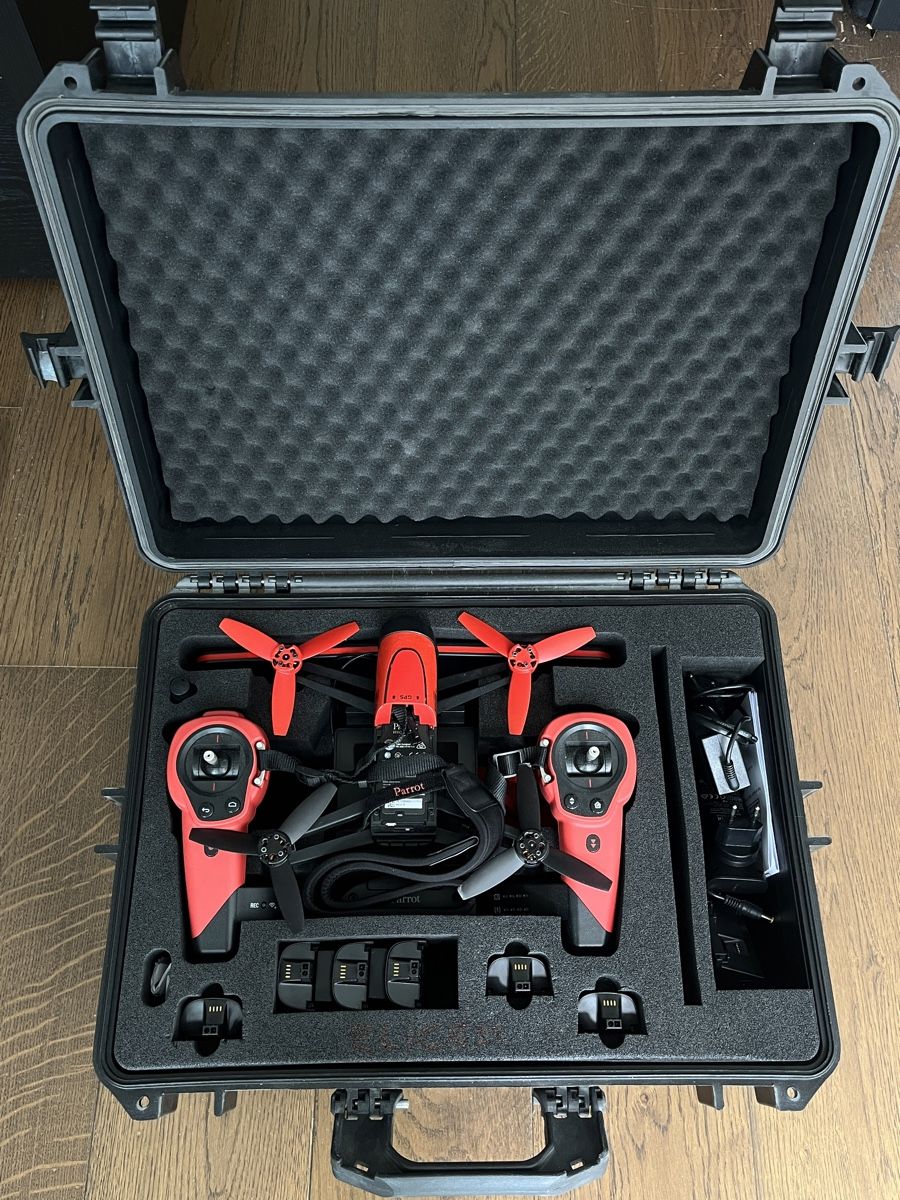 Parrot RC Kits de montage: Drone Parrot Bebop Full Set – D'occasion à Vessy par hug_9qn6