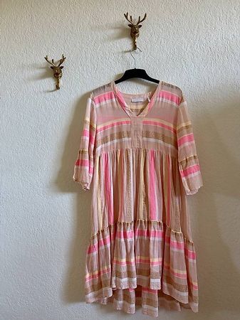 Rosa-glitzerndes Sommerkleid von rich & royal, Gr. 38