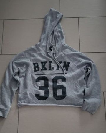 Grauer Hoodie mit Brooklyn Print Grösse 36 guter Zustand