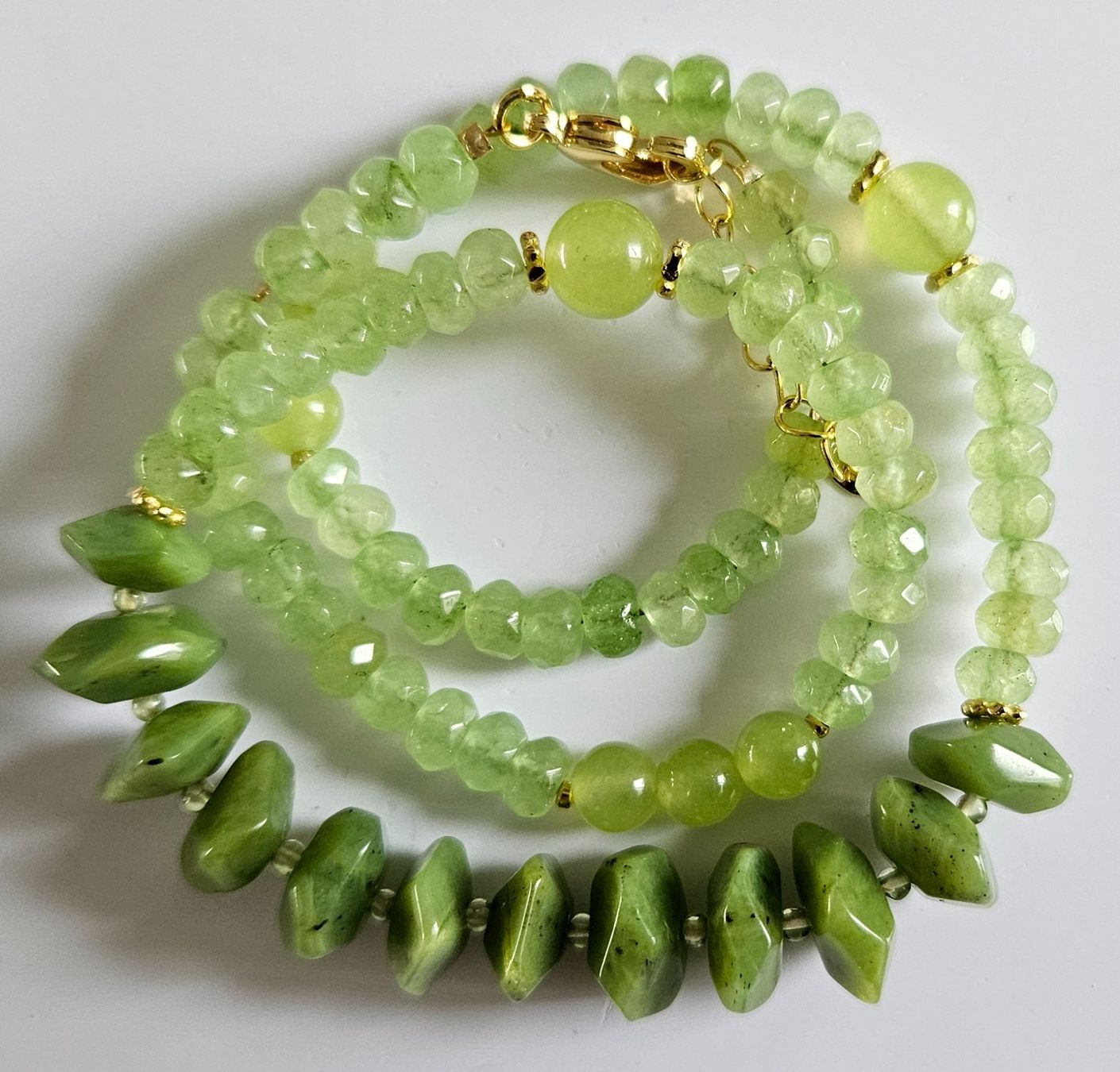 Catenine: Grüne Jade Halskette 111 – Nuovo e nell'imballaggio originale da Luzern venduto da Cellina1