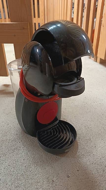 Macchine per caffè & Macchine per espresso: Kaffeemaschine Dolce Gusto - gebraucht  – Usato da Bonstetten venduto da thethreecats
