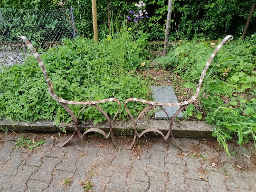 43+ Füsse Für Gartenbank, Es stehen viele alte gusseisenfüsse zur