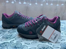 Chaussure de trekking Sherpa t36 neuve