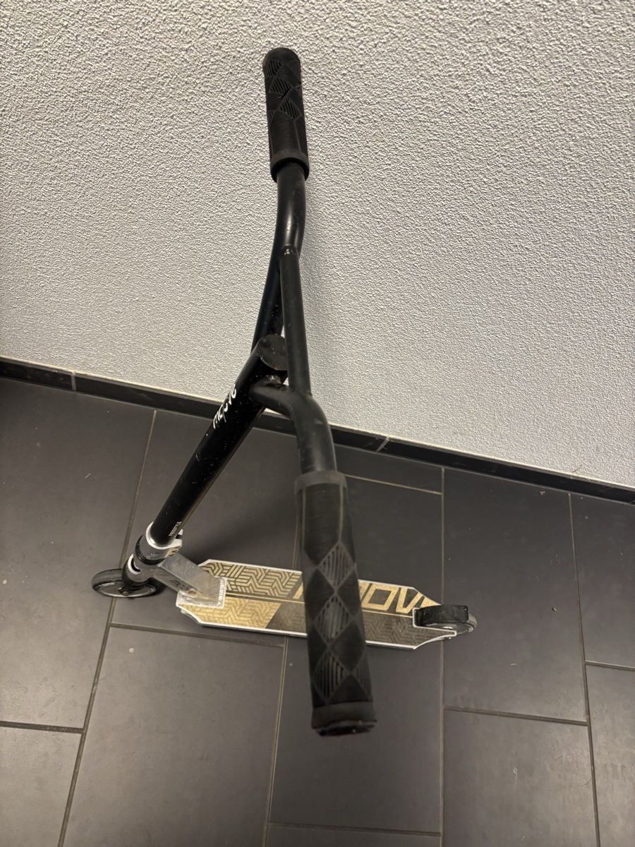 Kickboard: Moov Freestyle Scooter – Usato da Kreuzlingen venduto da Floh_Markteo 1
