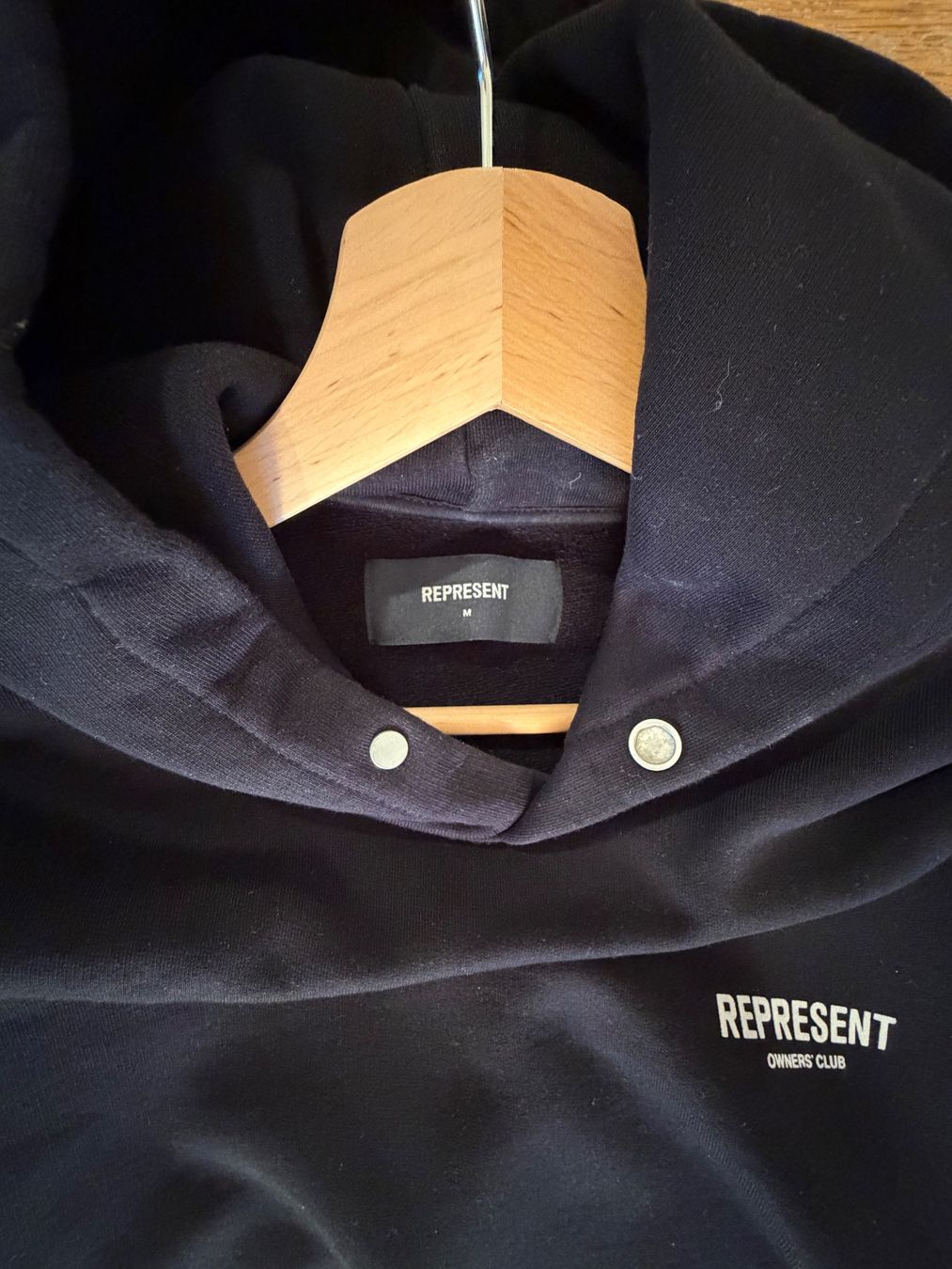 Represent Maglioni & Felpe: Represent Pullover mit Kapuze, neuwertig, Gr. M – Nuovo (secondo la descrizione) da Zürich venduto da car_8drv 2