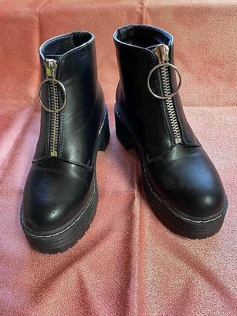 Scarpe da donna: Plateau-Stiefeletten/Boots "Zoe Seven7" – Usato da Cazis venduto da arinba