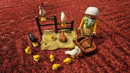 Playmobil Bäuerin mit Hühnerschar 3076-A