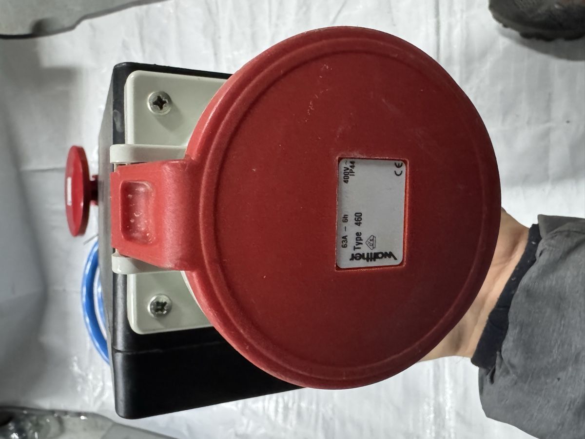 Elettrotecnica: CEE-Stromverteiler / Baustromverteiler 400V, 63A, – Usato da Lengnau BE venduto da ajs_hlm5 1