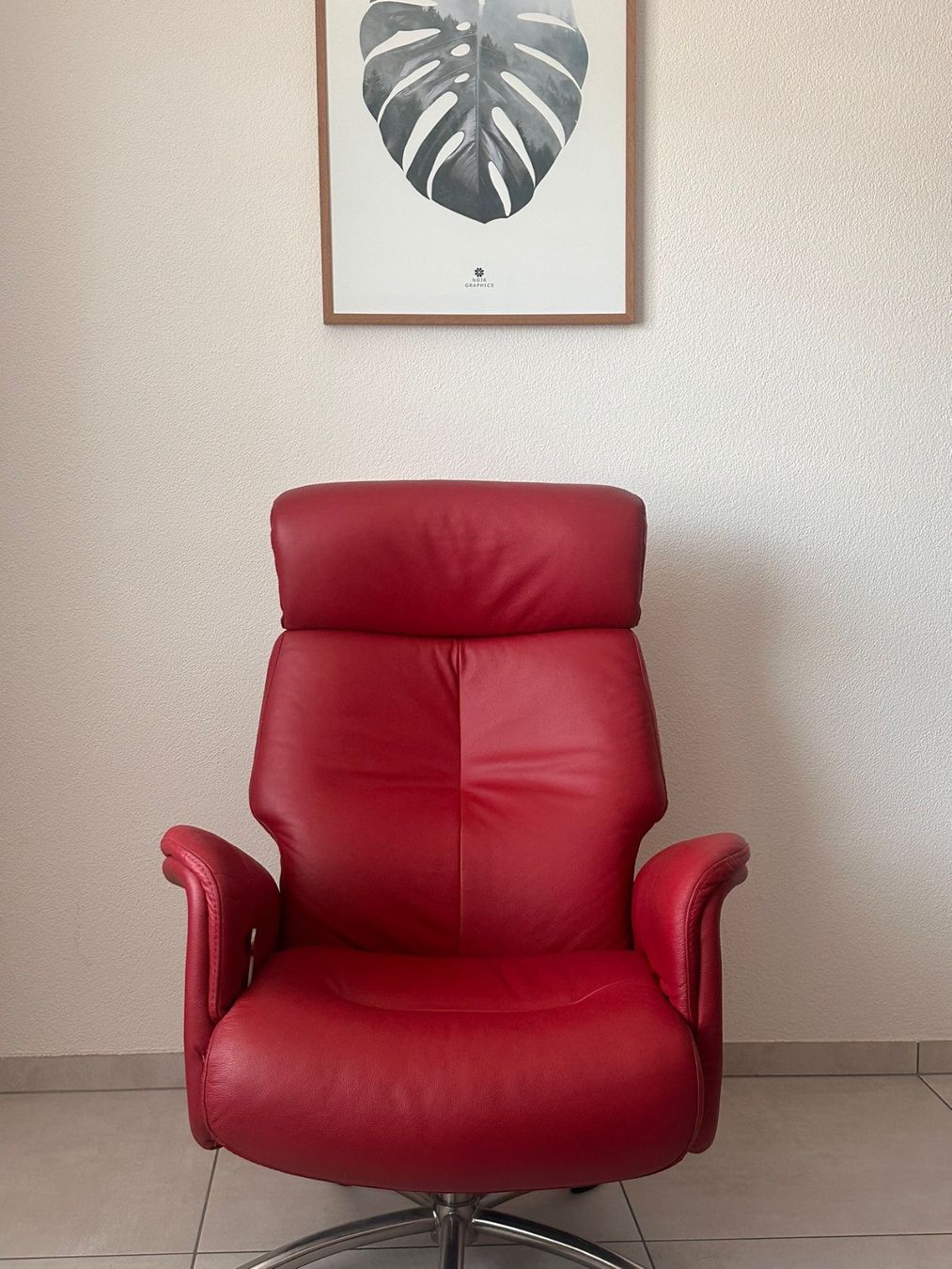 Sessel: Bequemer Relaxsessel mit Fußhocker aus echtem Leder – Neu (gemäss Beschreibung) aus Winterthur von shp_xcc5
