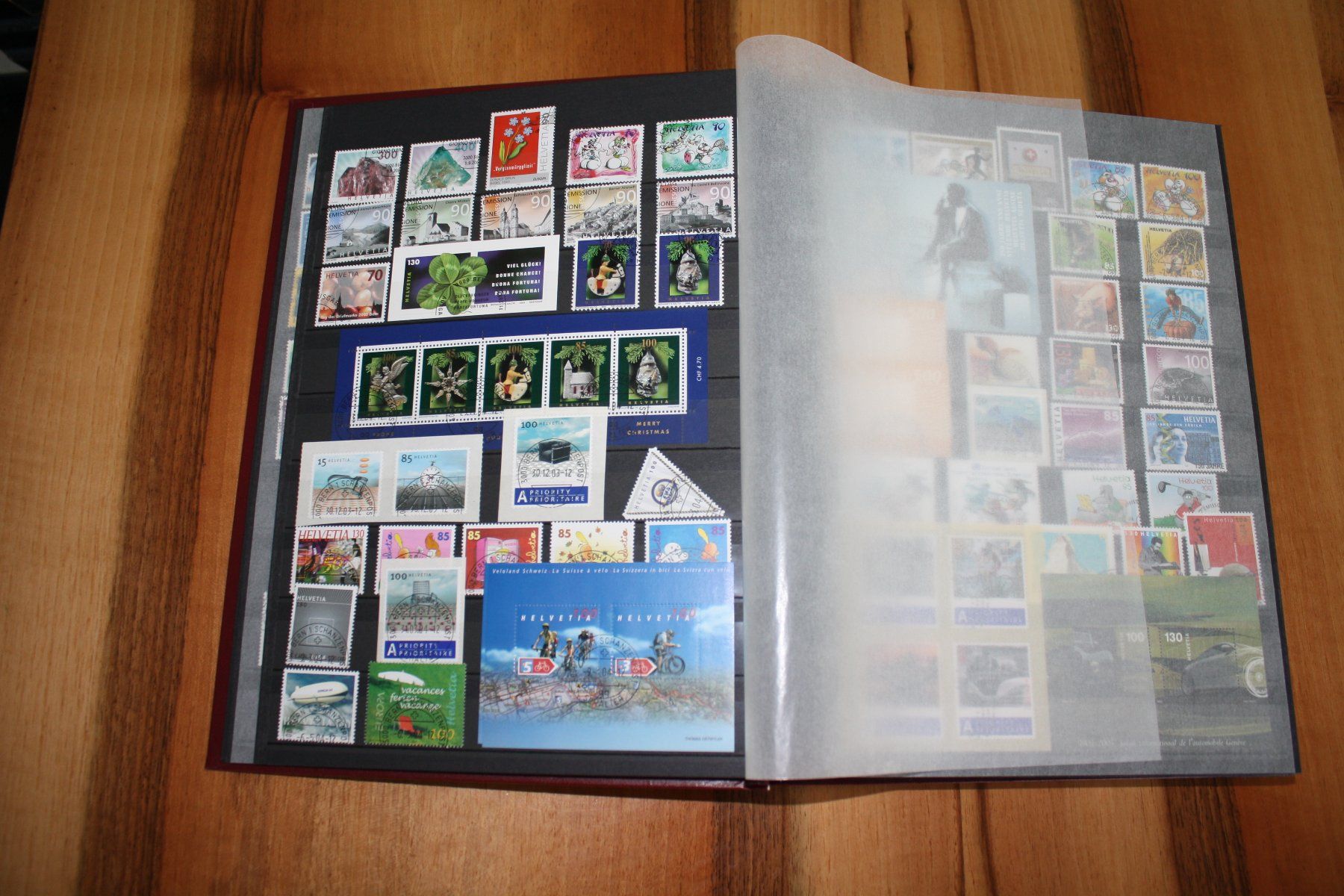 Albums: Schweizer Briefmarken Ersttagesstempel 2000-2017 – Neuf (Voir description) à Buchrain par Donatello4 4