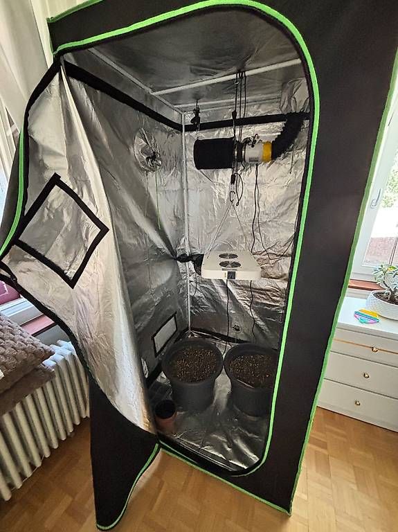 Growbox Sonstiges: Growbox Komplettset inkl. LED-Lampe & Abluftsystem – Gebraucht aus Hochdorf von kor_5bfd 1