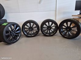 Roues pour Tesla Model 3 avec pneus été