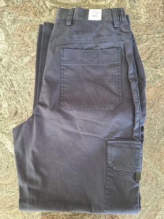 Pantalon cargo CFF, taille 46, entrejambe 76, selon photos
