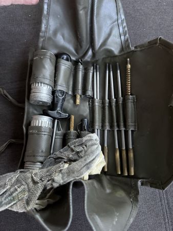 Reinigungsset LMG 25 mit Anleitung und Medaille guter Zustan