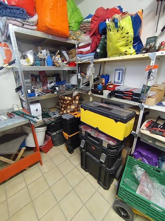 Sonstiges für Büro & Gewerbe: Vendo SAGL settore edile e servizi per la casa. – Gebraucht aus Melide von mar_6mx6 3
