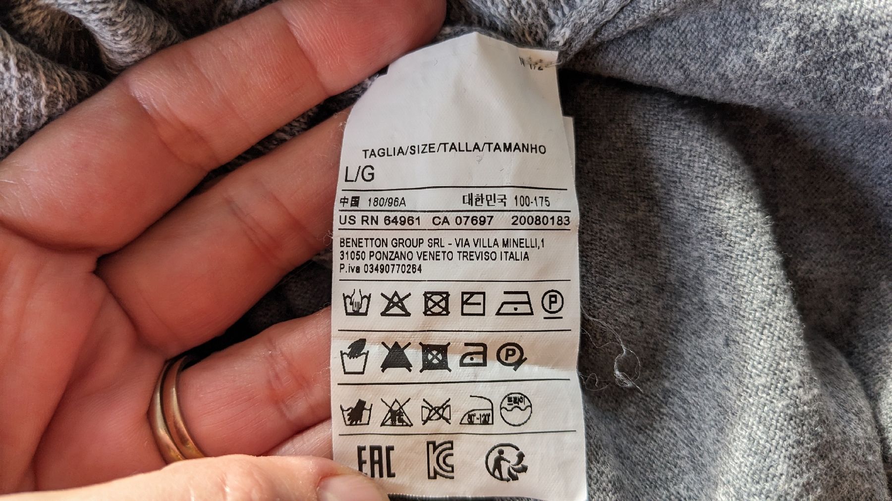 Benetton Maglioni & Felpe: Weicher Benetton-Pullover Grösse L – Usato da Zürich venduto da broedl 2