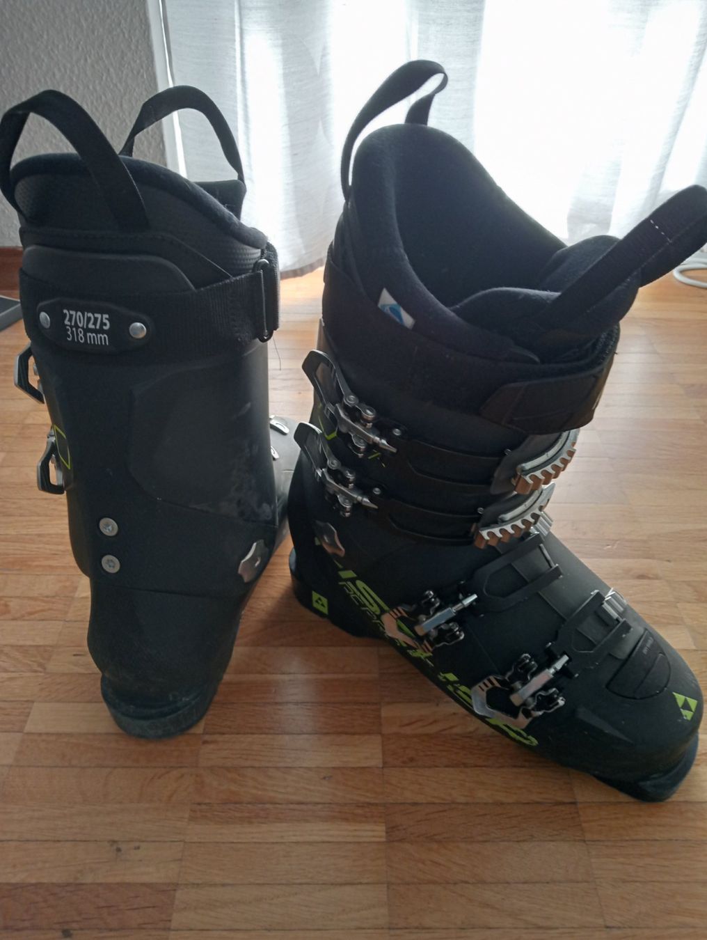 Fischer Scarpe da uomo: Fischer Skischuhe  Gr. 27-27.5 – Usato da Rüfenacht BE venduto da anemask 2