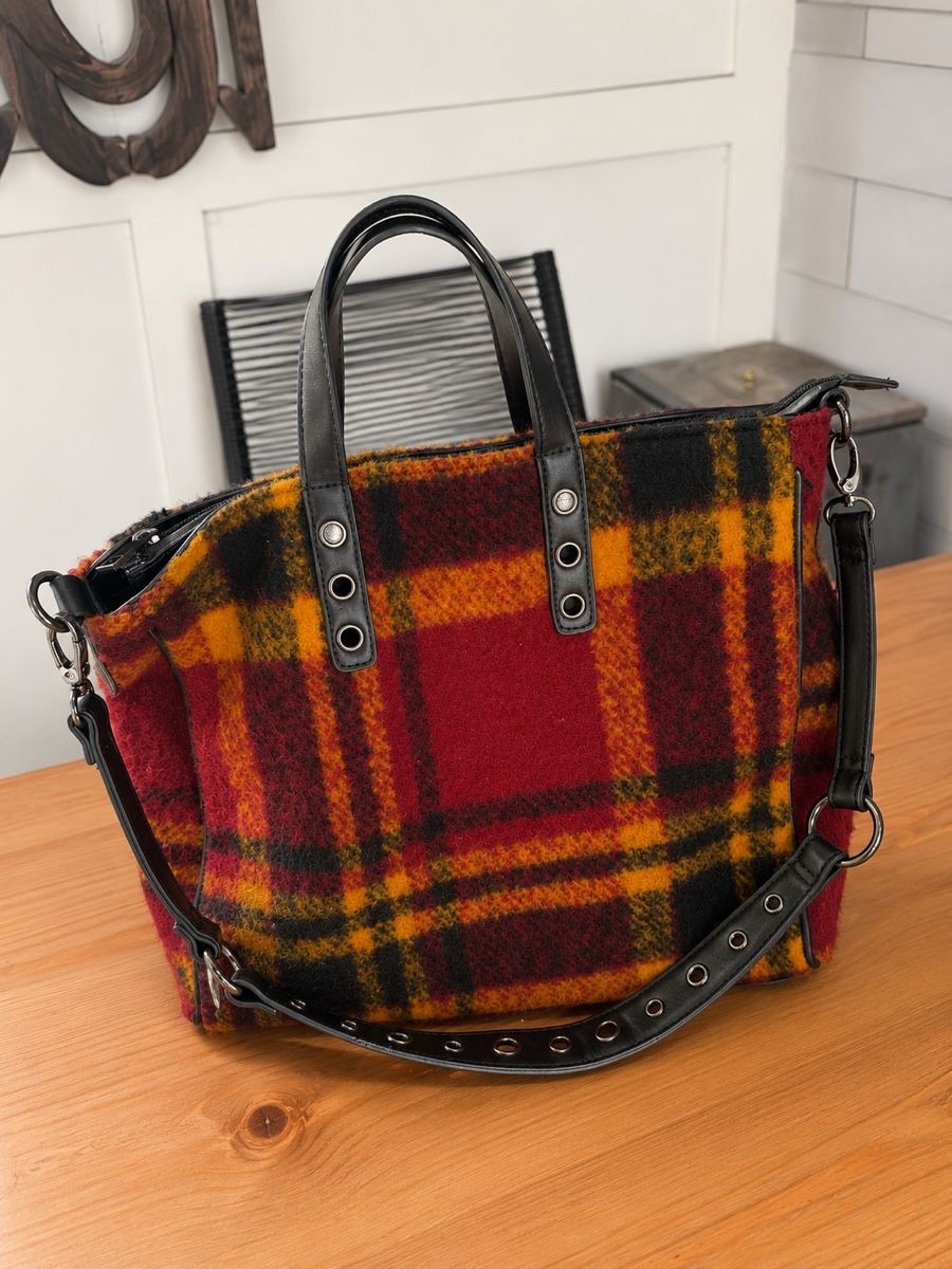 Taschen für Damen: Karierte Tasche – Gebraucht aus Zürich von Fernyere