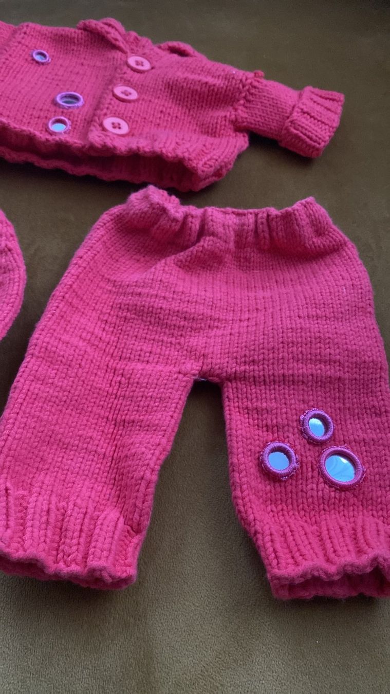 Puppen: gestrickte Puppen Kleider, handarbeit – Gebraucht aus Dagmersellen von Arcticsnow2017 1