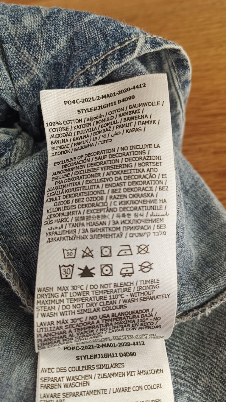 Guess Camicette, T-shirt & Top: Guess Bluse Grösse 14 – Usato da Villmergen venduto da toptip1970 4