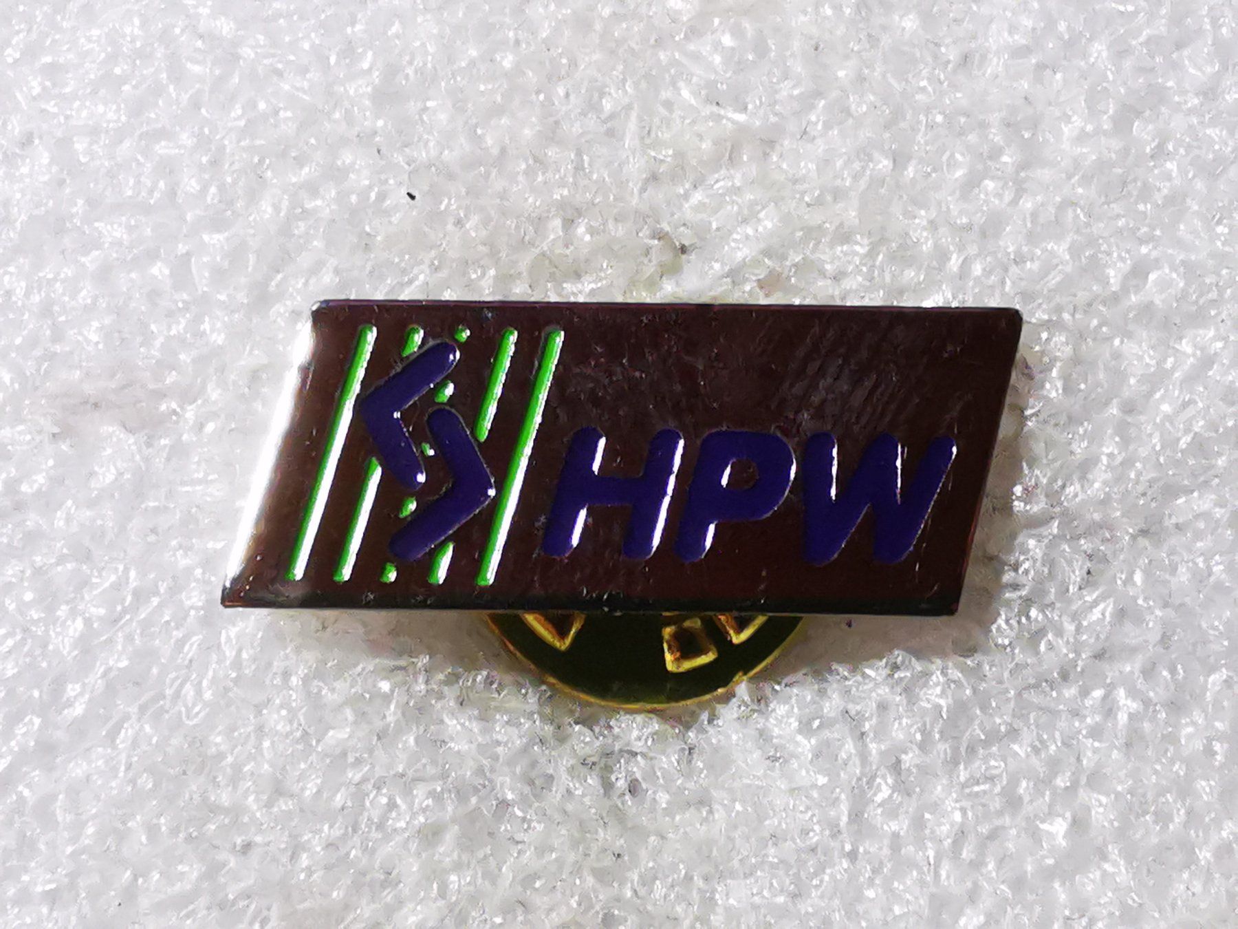 Placchette & Badge: Ansteckpin 122: HPW – Usato da Oppligen venduto da Pin-Fall-Shop
