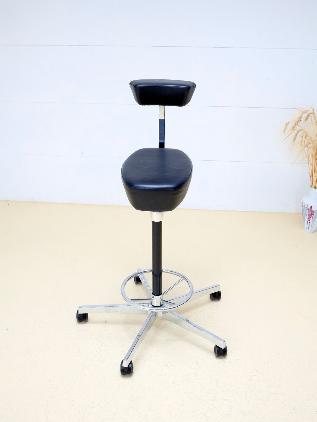 Vitra Hocker: George Nelson Perch Stool von Vitra | Original – Gebraucht aus Meinisberg von atelier_TILIJA 3