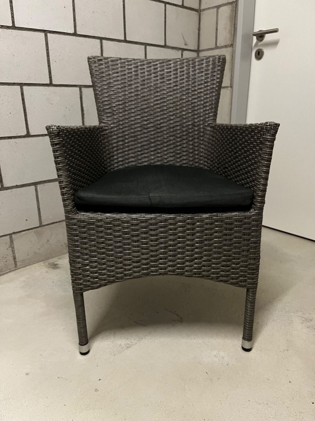 Sedie: Stuhl Wicker stapelbar beide für Fr.69 - – Nuovo (secondo la descrizione) da Wikon venduto da IGLN