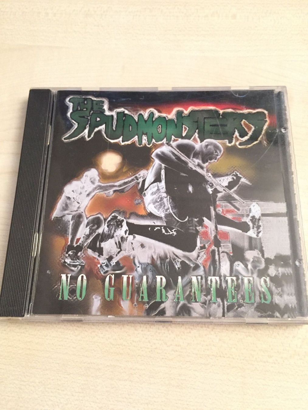CD: The Spudmonsters - No Guarantees – Usato da Rüti ZH venduto da alumedien