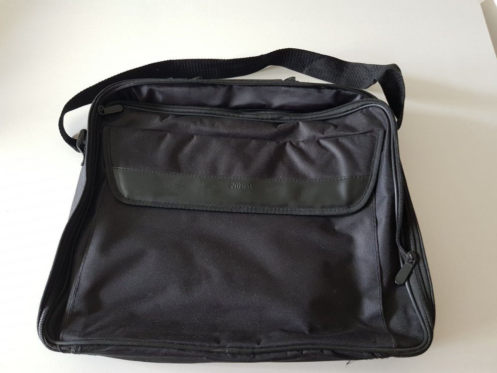 Borse: Laptop Tasche von Trust – Nuovo (secondo la descrizione) da Itingen venduto da sonnenstunden