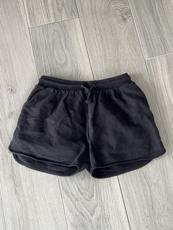 Schwarze Shorts Gr. 168