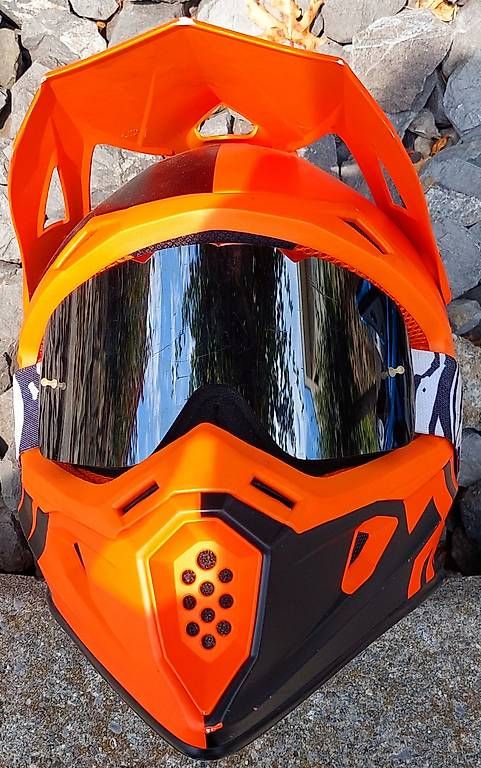 Helme & Visiere: Cross Helm mit Brille – Gebraucht aus Ennetbürgen von Keule185 1